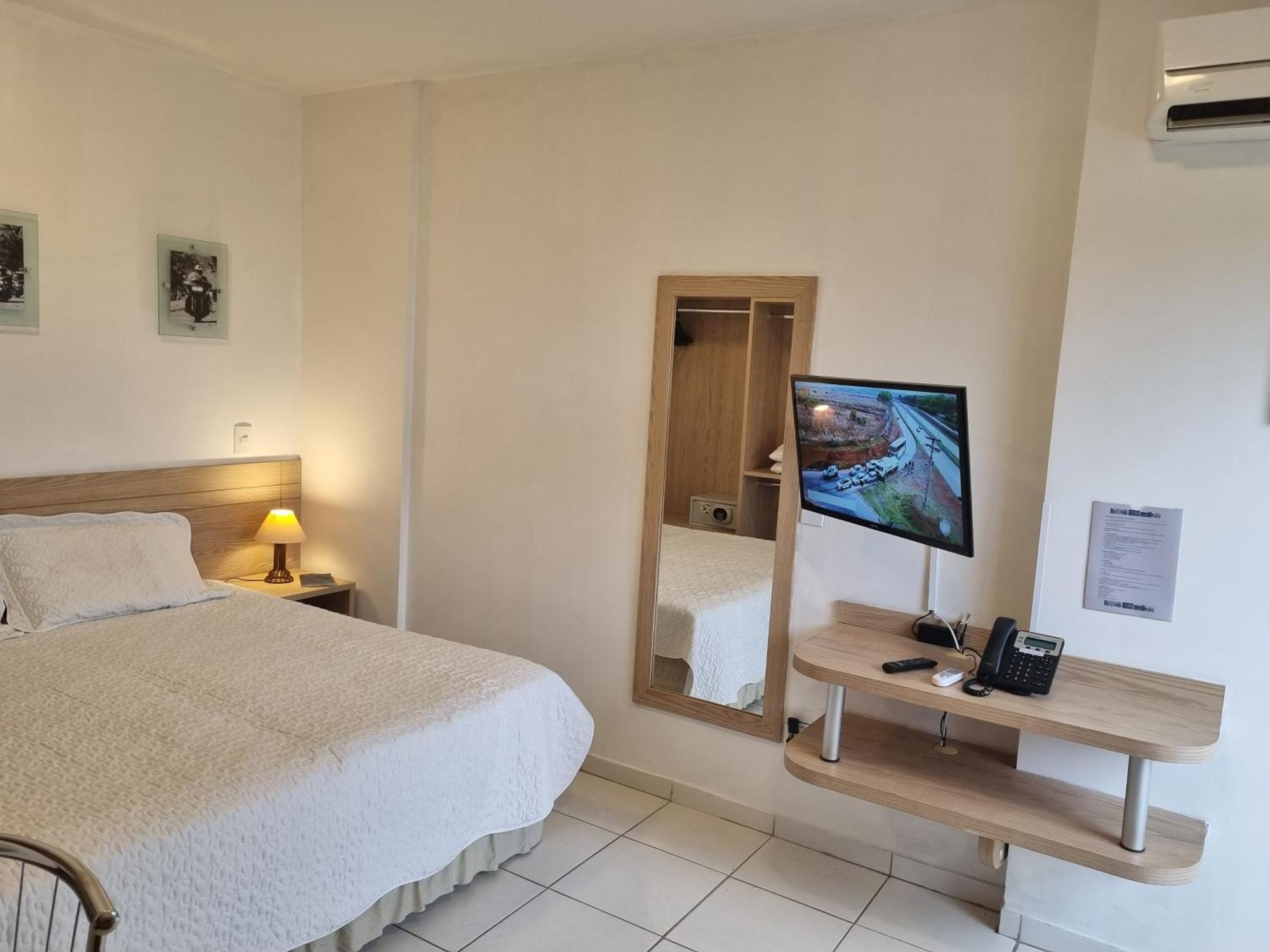 Aparthotel Flat 606 Golden Dolphin Express